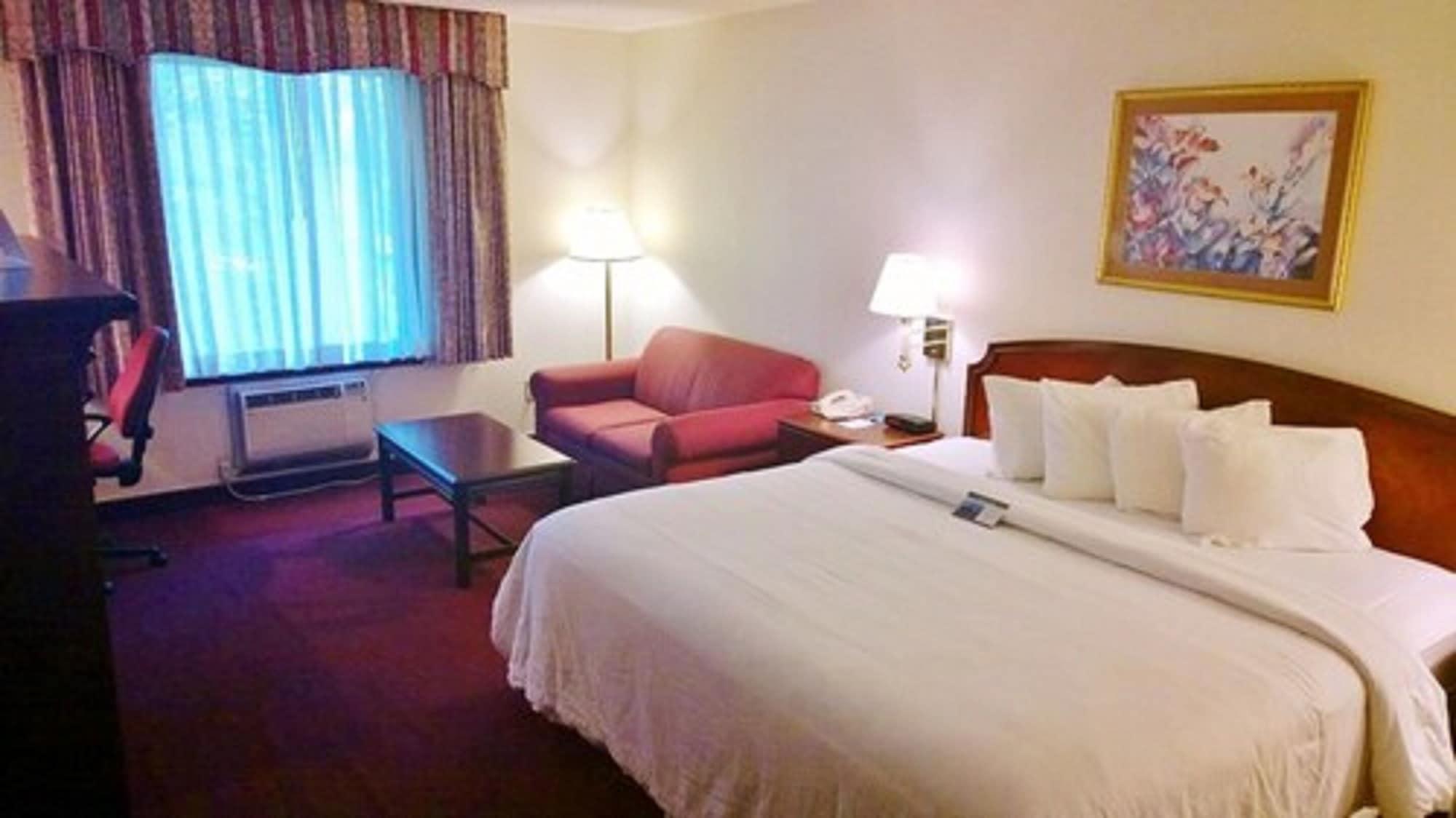 เบย์มอนต์ บาย วินด์แฮม นอร์มอล บลูมมิงตัน Hotel ภายนอก รูปภาพ
